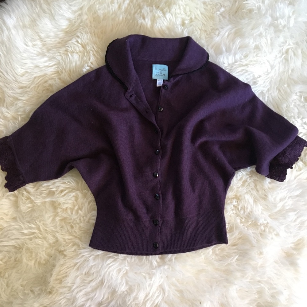 🏵 UO Cardigan